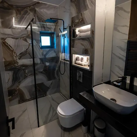 Guest house Amaze *